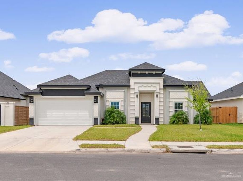332 Alazan Lane, Alamo, TX 78516