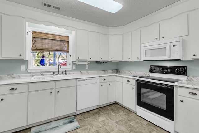 1016 Wheeler Drive, Hanahan, SC 29410