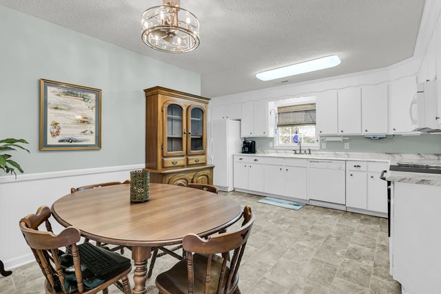 1016 Wheeler Drive, Hanahan, SC 29410