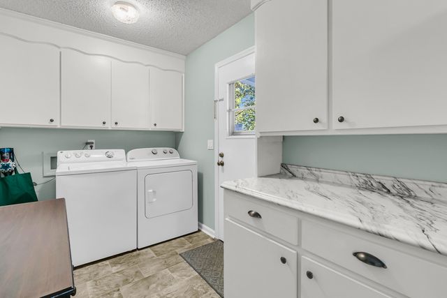 1016 Wheeler Drive, Hanahan, SC 29410