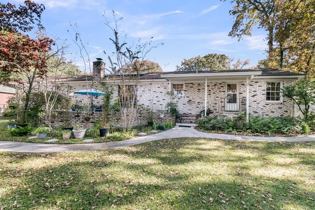 1016 Wheeler Drive, Hanahan, SC 29410