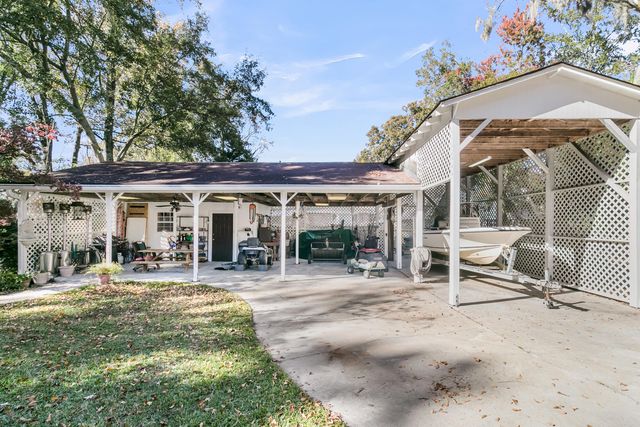 1016 Wheeler Drive, Hanahan, SC 29410