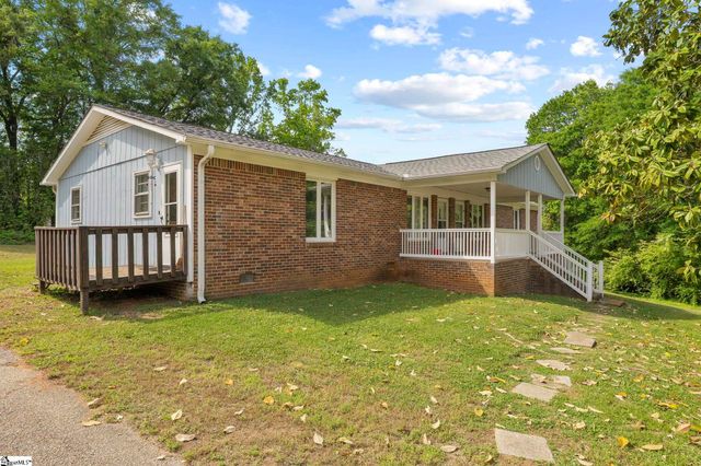 113-115 Hunter Drive, Boiling Springs, SC 29316