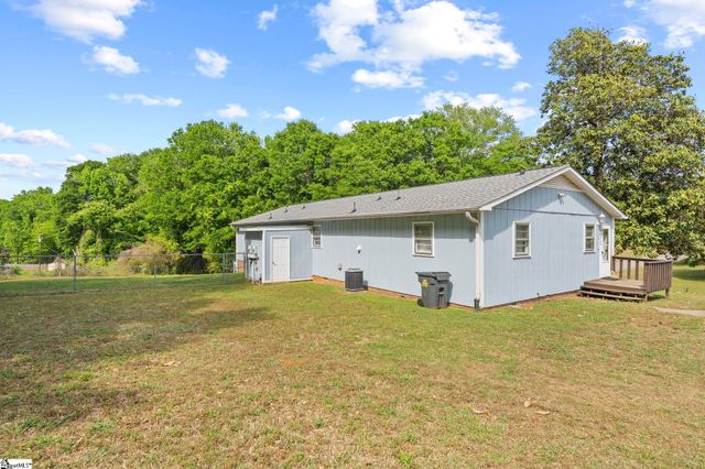 113-115 Hunter Drive, Boiling Springs, SC 29316