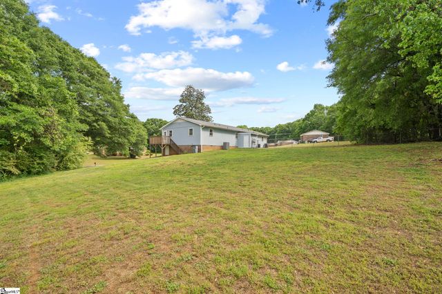 113-115 Hunter Drive, Boiling Springs, SC 29316