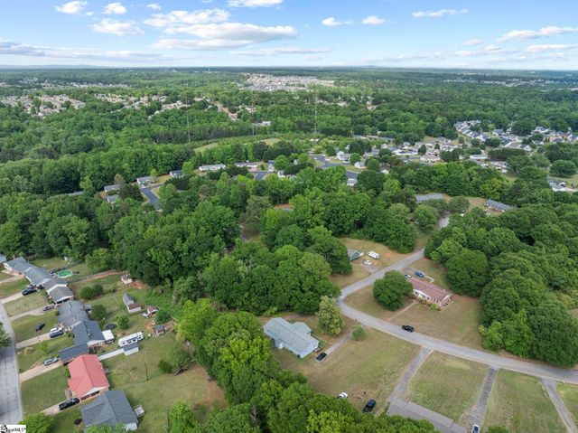 113-115 Hunter Drive, Boiling Springs, SC 29316