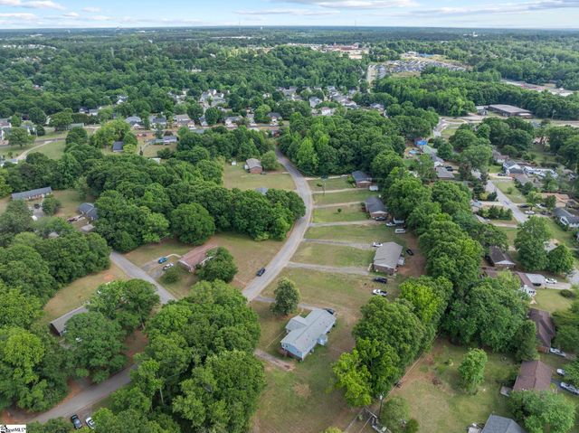 113-115 Hunter Drive, Boiling Springs, SC 29316
