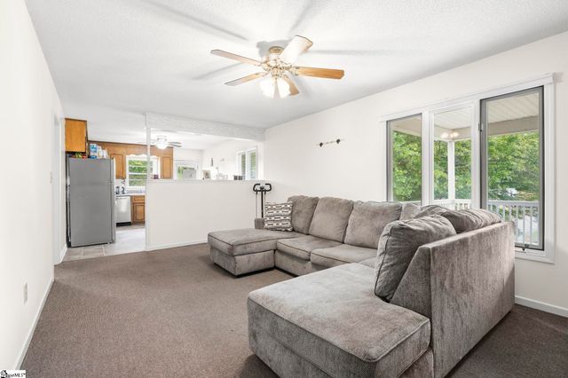 113-115 Hunter Drive, Boiling Springs, SC 29316