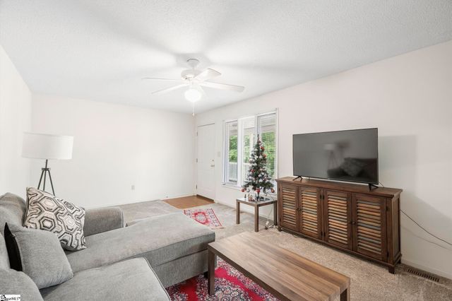 113-115 Hunter Drive, Boiling Springs, SC 29316