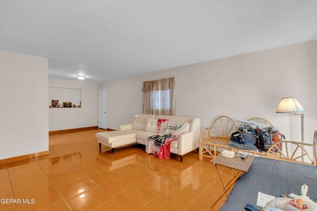 4733 TETONS Drive, El Paso, TX 79904