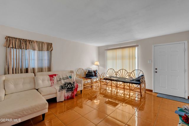 4733 TETONS Drive, El Paso, TX 79904