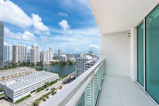 950 Brickell Bay Drive 2208, Miami, FL 33131
