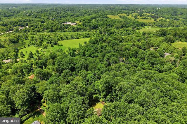 3 UPPER BANK DR, Chadds Ford, PA 19317