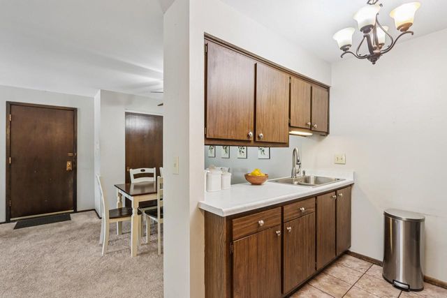 8515 W Waterford AVENUE #1, Greenfield, WI 53228