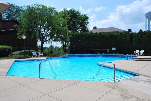 8515 W Waterford AVENUE #1, Greenfield, WI 53228