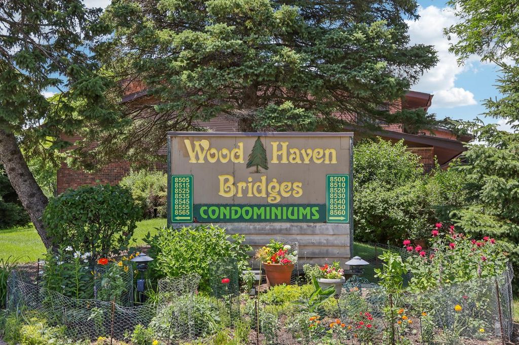 8515 W Waterford AVENUE #1, Greenfield, WI 53228