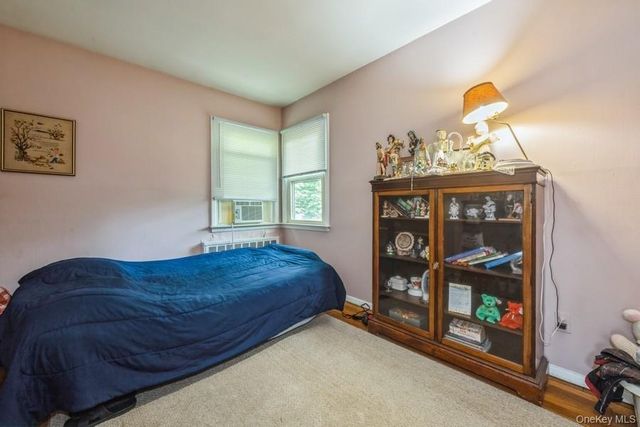 236 N Richmond Avenue, Massapequa, NY 11758