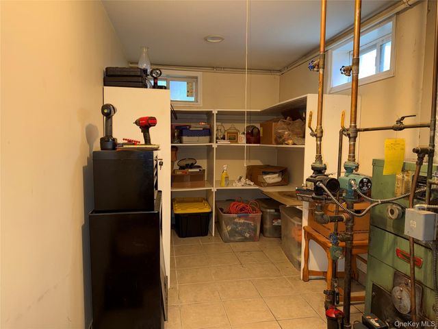 236 N Richmond Avenue, Massapequa, NY 11758