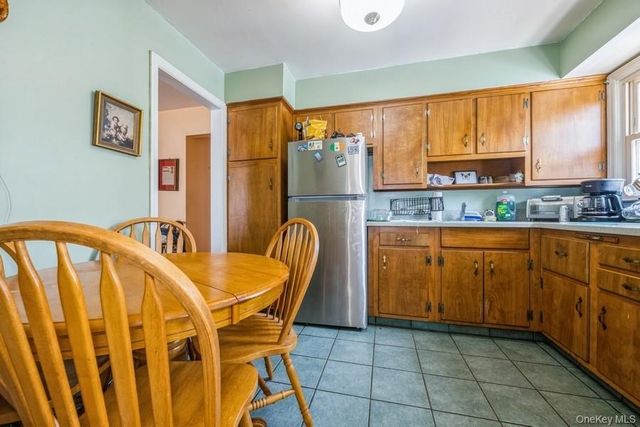 236 N Richmond Avenue, Massapequa, NY 11758