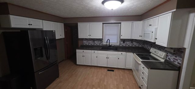 206 N Plank Street, Rossville, IN 46065