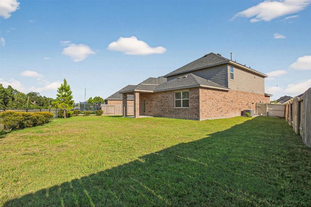 9205 Inland Leather Lane, Conroe, TX 77385