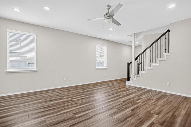 9205 Inland Leather Lane, Conroe, TX 77385