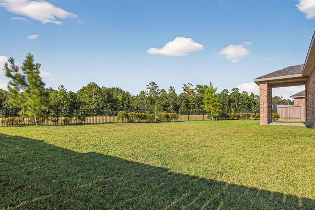 9205 Inland Leather Lane, Conroe, TX 77385