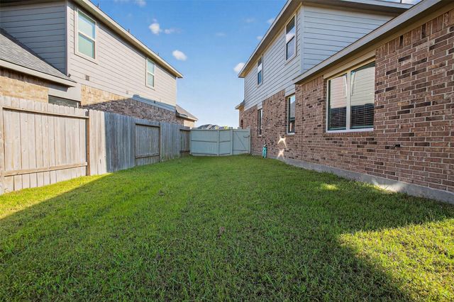9205 Inland Leather Lane, Conroe, TX 77385