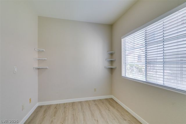 8301 Boseck Drive 115, Las Vegas, NV 89145
