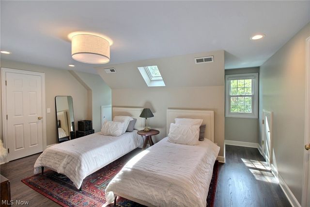 20962 Sydenham Road, Shaker Heights, OH 44122