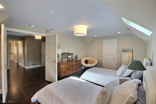 20962 Sydenham Road, Shaker Heights, OH 44122