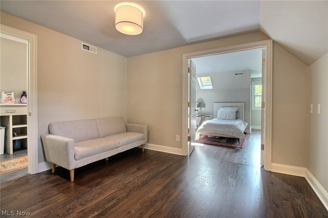 20962 Sydenham Road, Shaker Heights, OH 44122