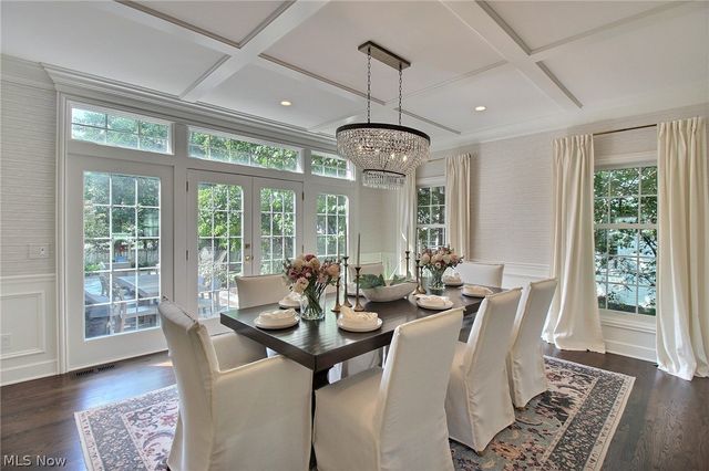 20962 Sydenham Road, Shaker Heights, OH 44122