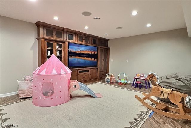 20962 Sydenham Road, Shaker Heights, OH 44122