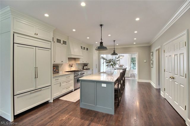 20962 Sydenham Road, Shaker Heights, OH 44122