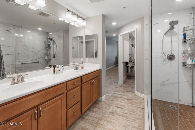 2425 W BRONCO BUTTE Trail 1014, Phoenix, AZ 85085