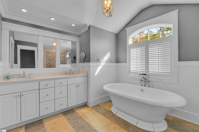 607 Crescent Avenue, Greenville, SC 29601