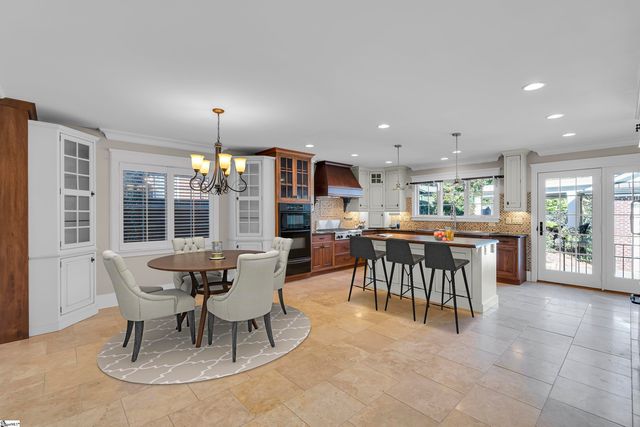 607 Crescent Avenue, Greenville, SC 29601