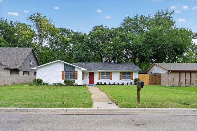 2507 Foxcroft Circle, Denton, TX 76209