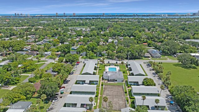 840 Center Ave Apt 91, Holly Hill, FL 32117