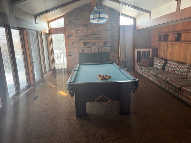 320 Country View Dr, Penn Twp, PA 15642