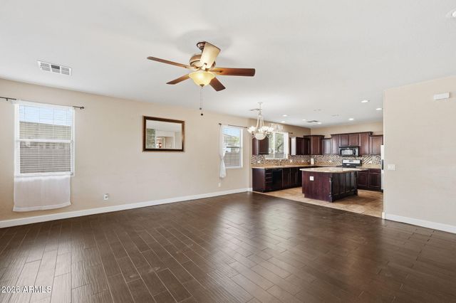 138 N 110th Avenue, Avondale, AZ 85323