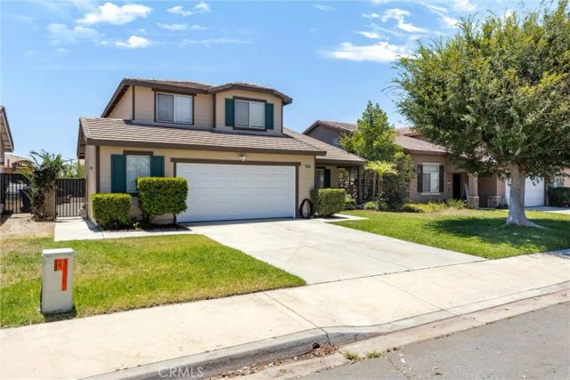 15559 Skylark Avenue, Fontana, CA 92336