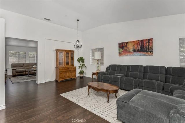 15559 Skylark Avenue, Fontana, CA 92336