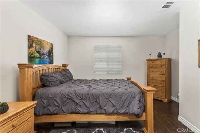 15559 Skylark Avenue, Fontana, CA 92336