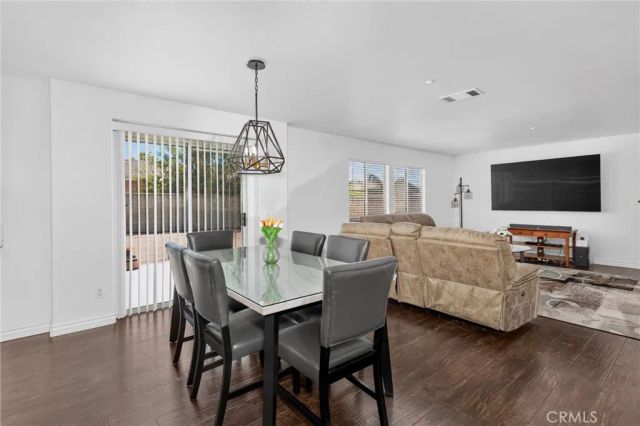 15559 Skylark Avenue, Fontana, CA 92336