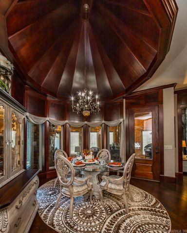 133 Osage Avenue, Mountain View, AR 72560