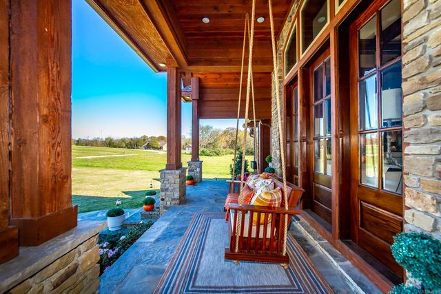 133 Osage Avenue, Mountain View, AR 72560