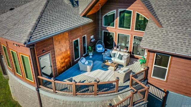 133 Osage Avenue, Mountain View, AR 72560