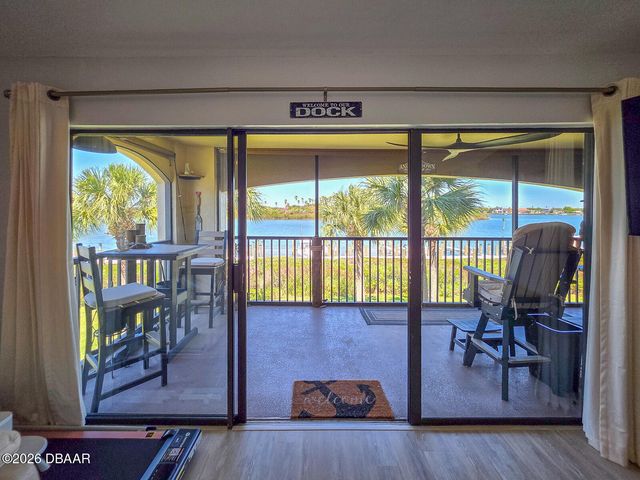 460 Bouchelle Dr Apt 201, New Smyrna Beach, FL 32169